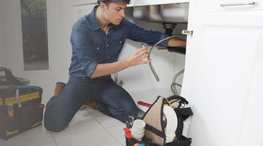 Local water heater installation in Middletown, IA